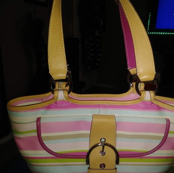 Coach purse - Picture 1 of 2